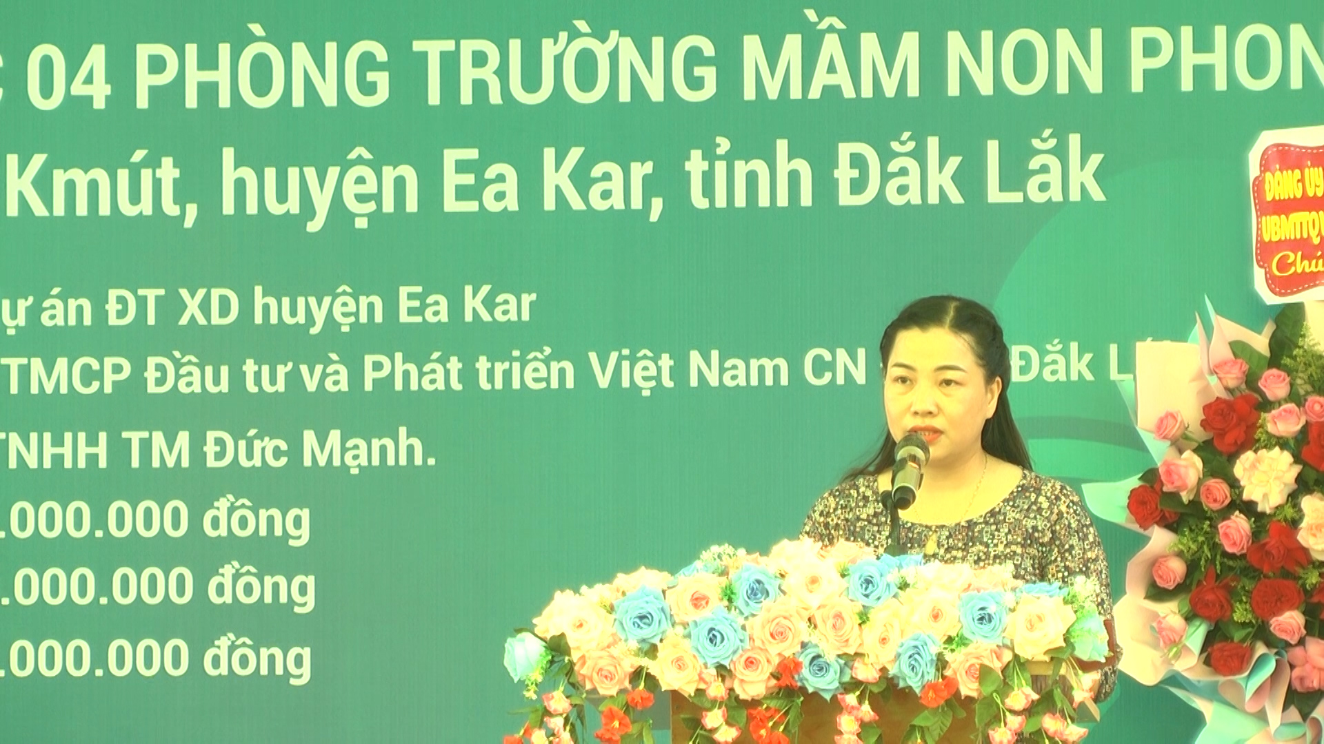 Cô Nhung Phong Lan